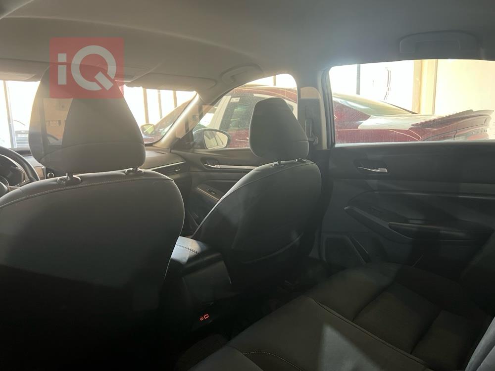 نيسان ألتيما